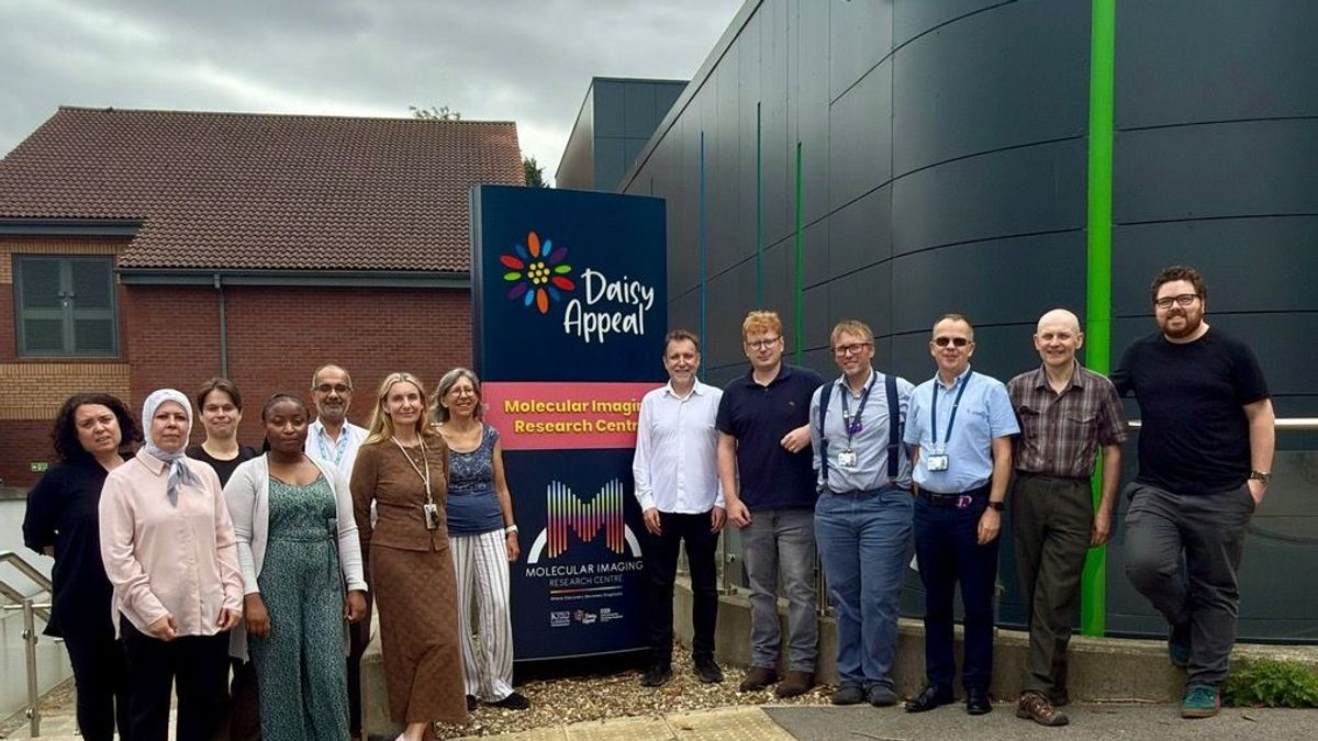 Coverage of Powerful partnership linking Hull with London seeks to develop new treatments for patients across the UK in Hull Live